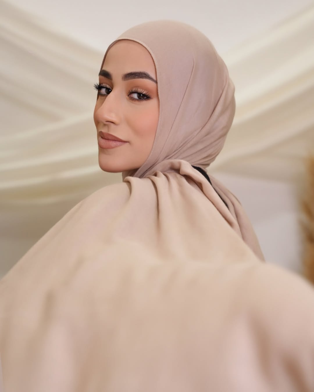 Beige modal